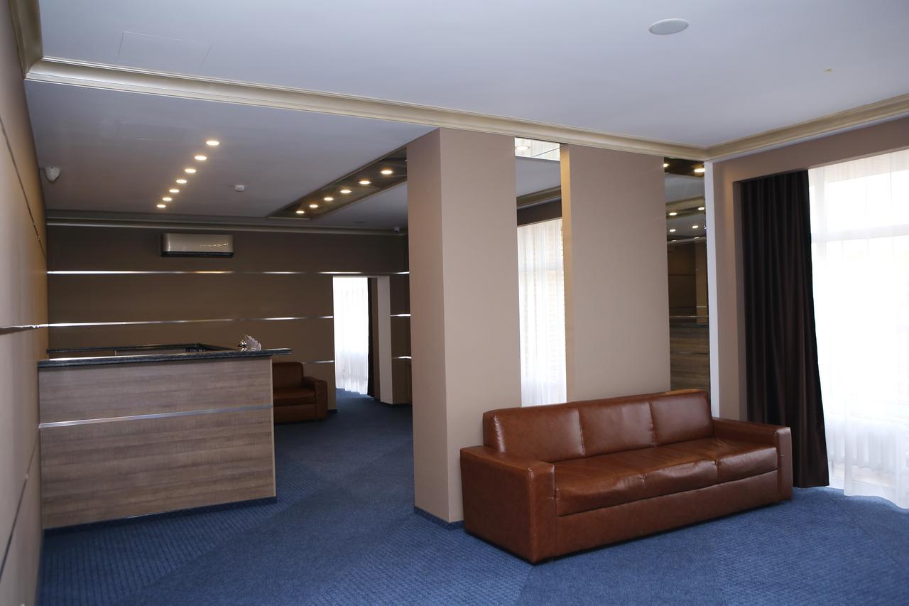 Hotel Aner Akmola Esterno foto