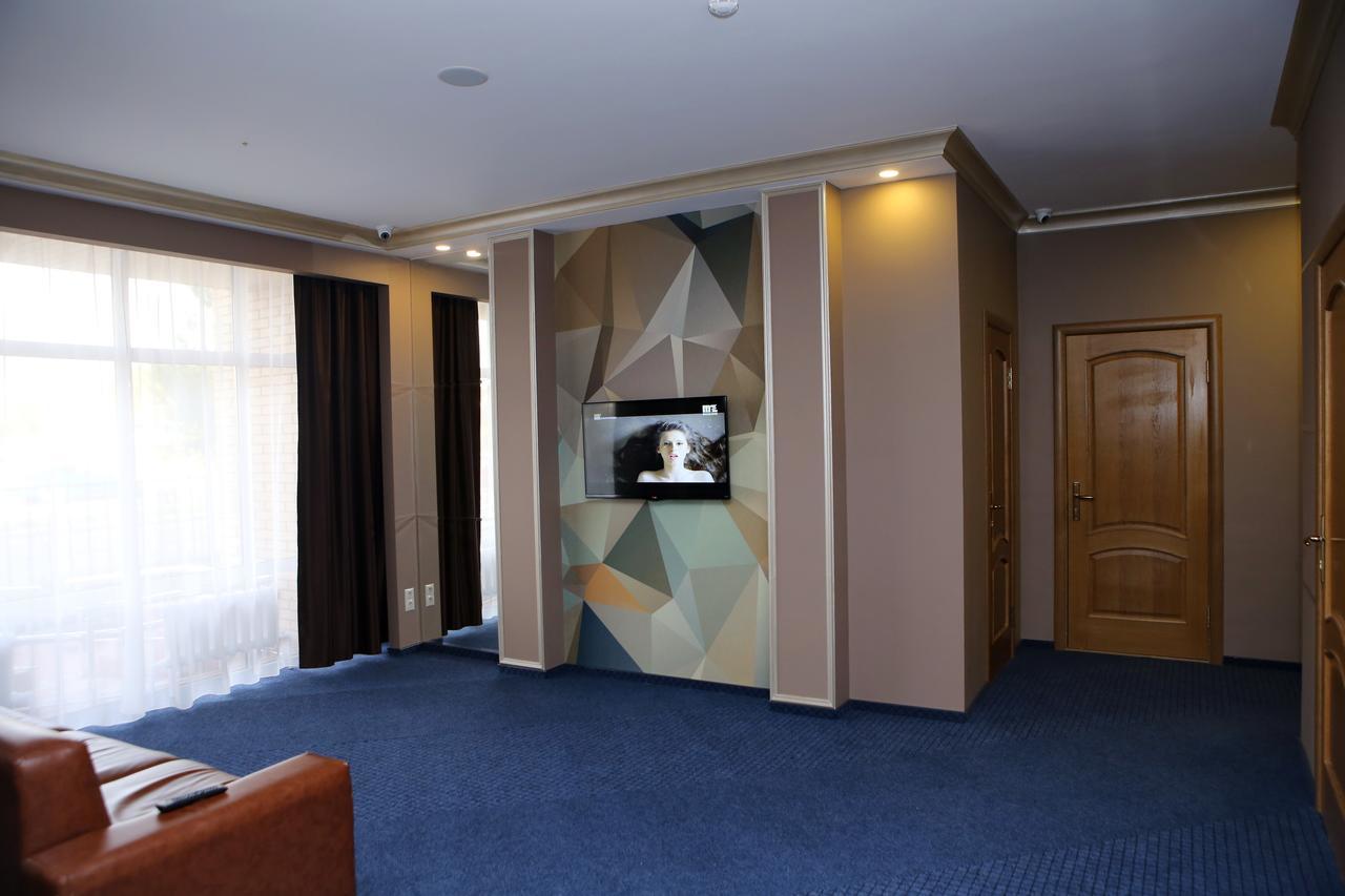 Hotel Aner Akmola Esterno foto