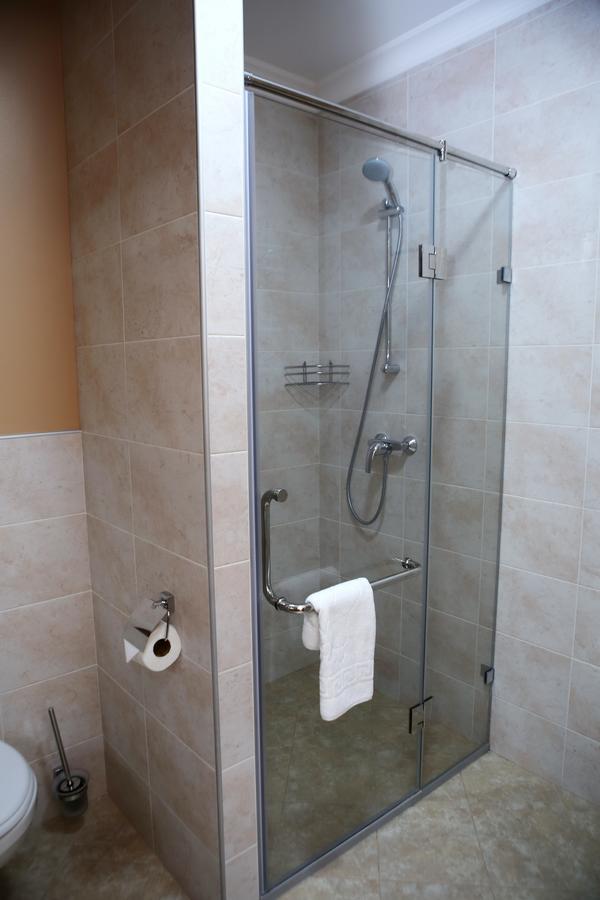 Hotel Aner Akmola Esterno foto