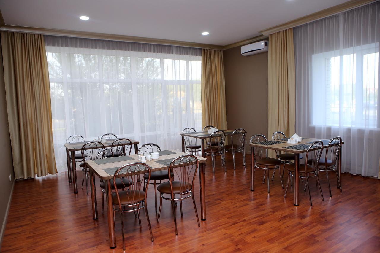 Hotel Aner Akmola Esterno foto