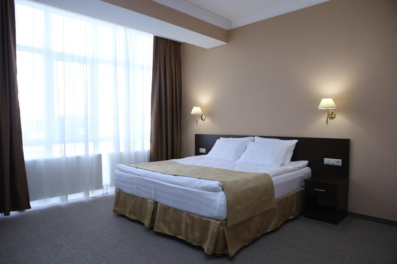 Hotel Aner Akmola Esterno foto