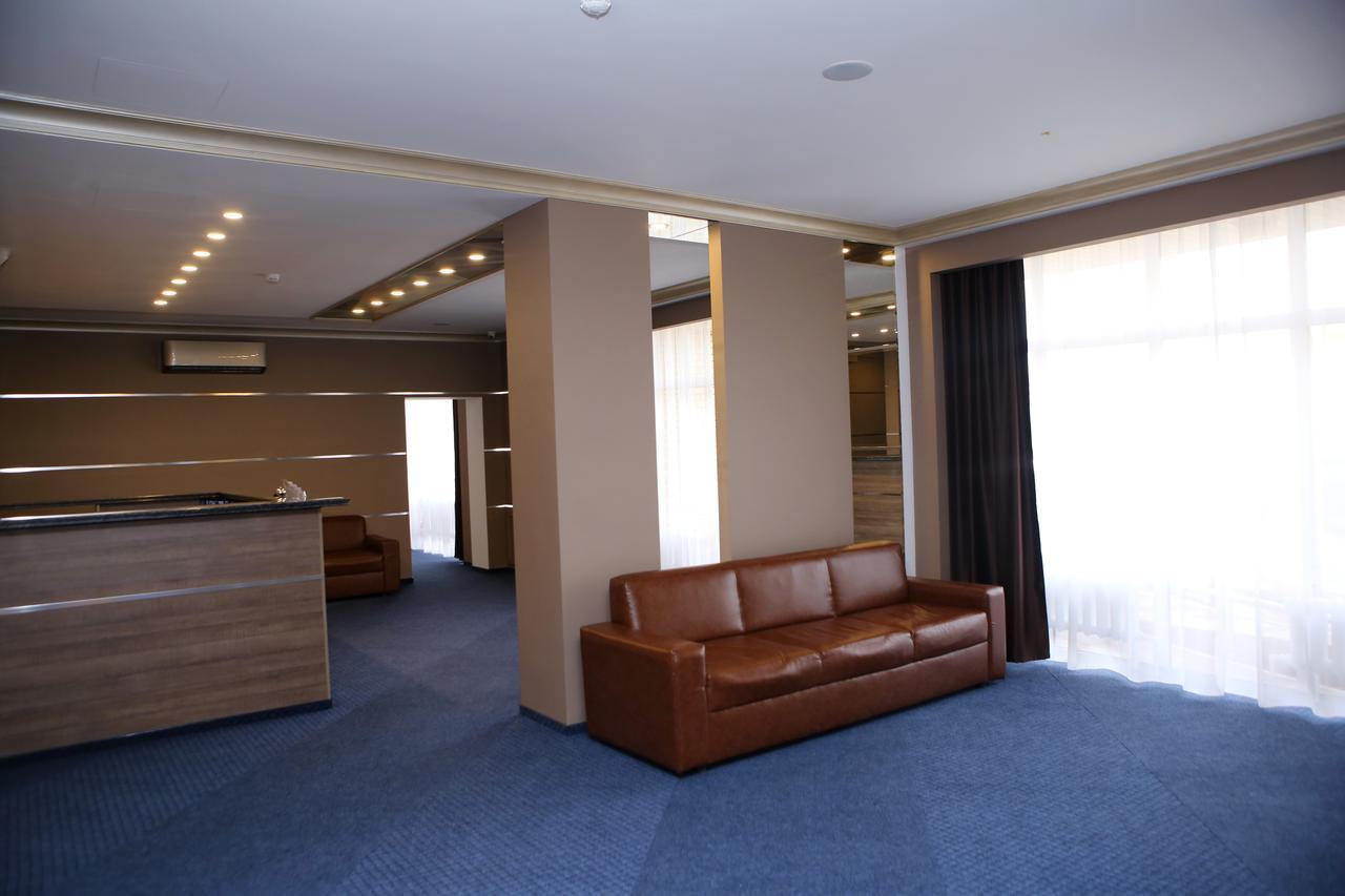 Hotel Aner Akmola Esterno foto
