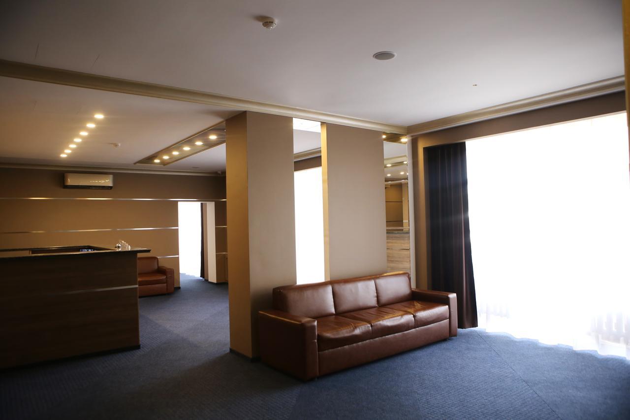 Hotel Aner Akmola Esterno foto