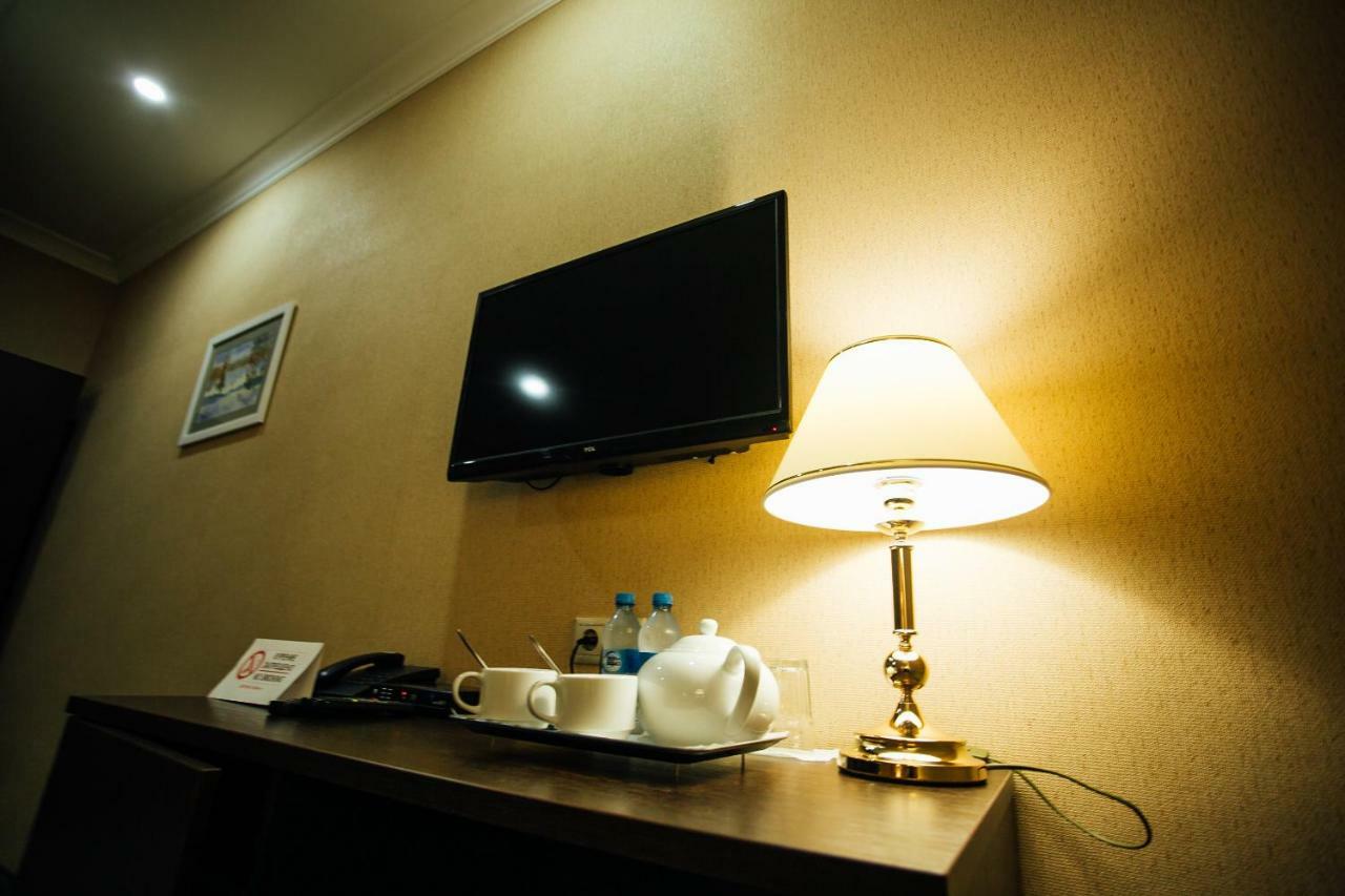 Hotel Aner Akmola Esterno foto